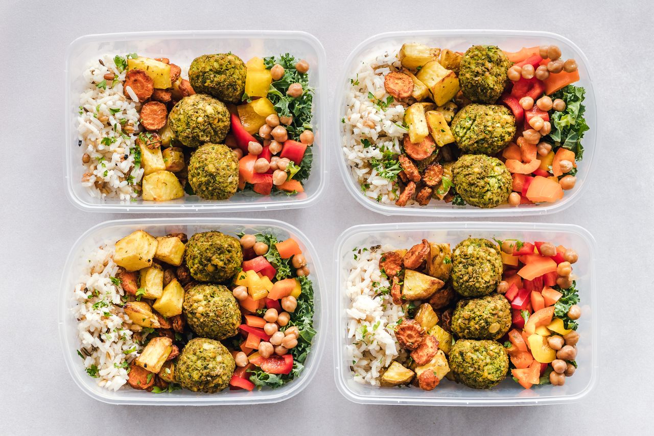 Alimentação saudável e proteica para pessoas acima de 40 anos