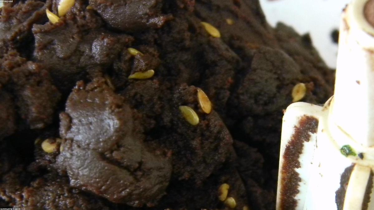 Chocolate amargo 70% cacau como alternativa saudável para reduzir craving por doces