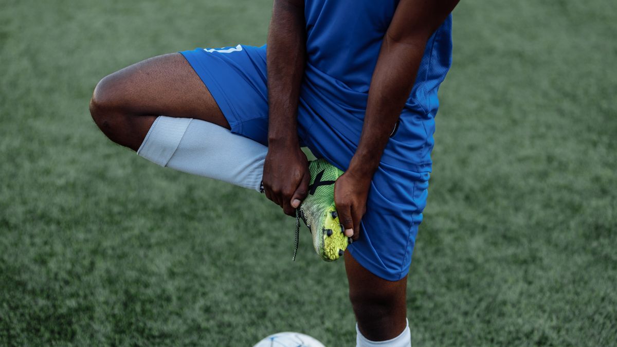 O guia completo de exercícios antes de jogar futebol para emagrecer