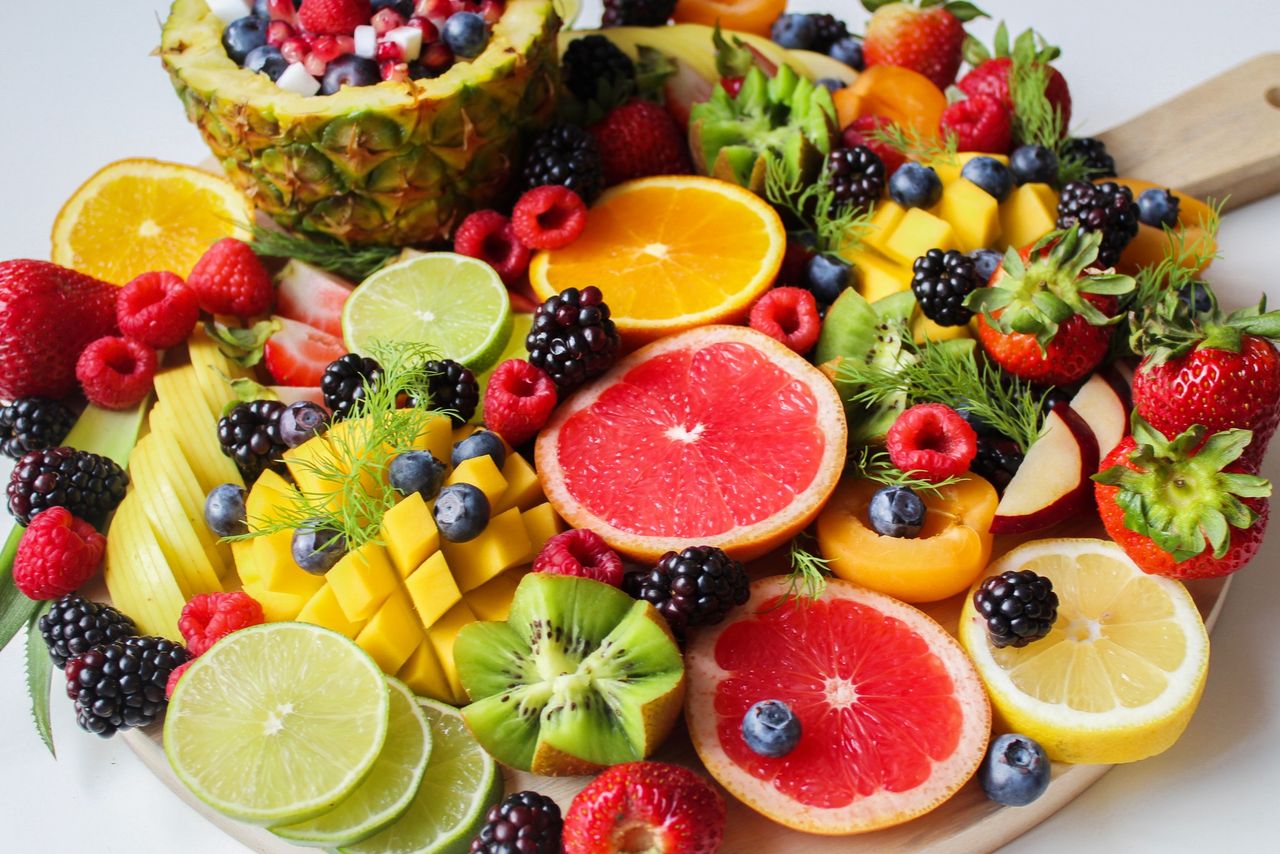 Frutas e alimentos ricos em fibras para melhorar o intestino preso