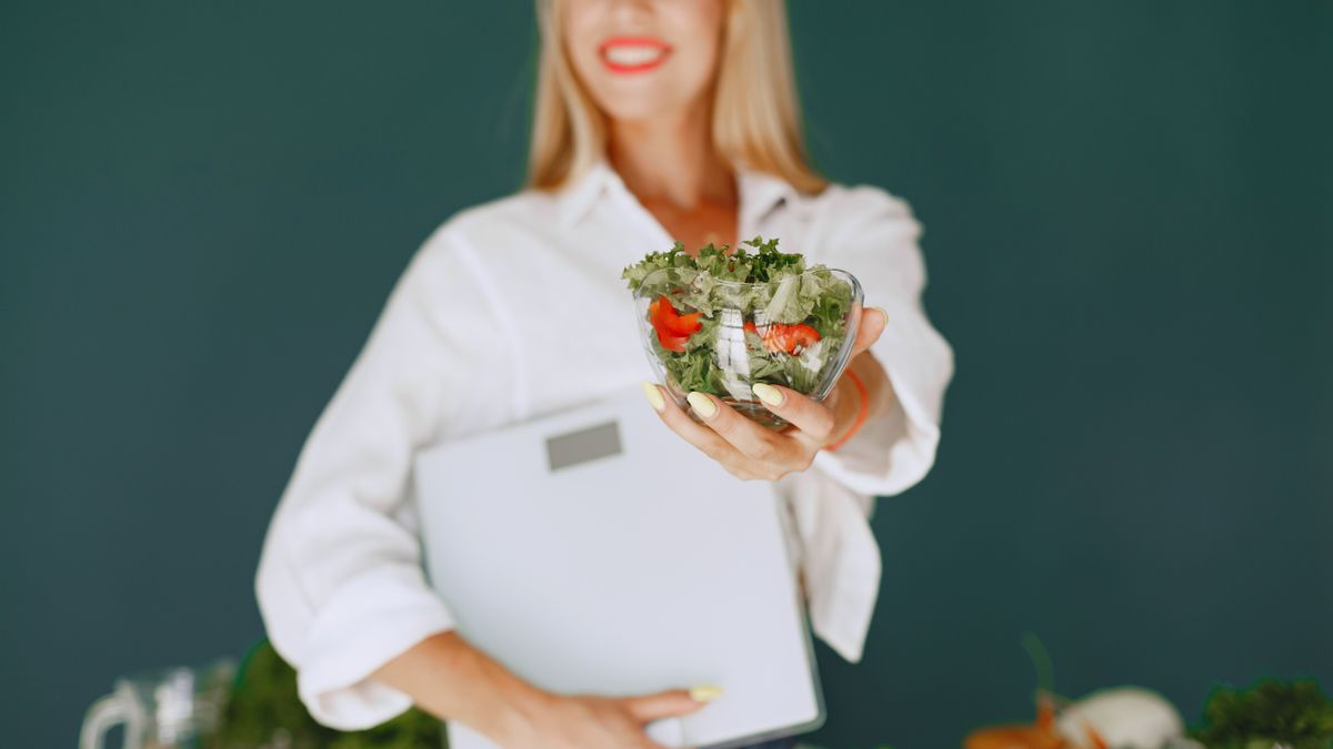 metabolismo e alimentação saudável sincronizados com o relógio biológico do intestino e o peso