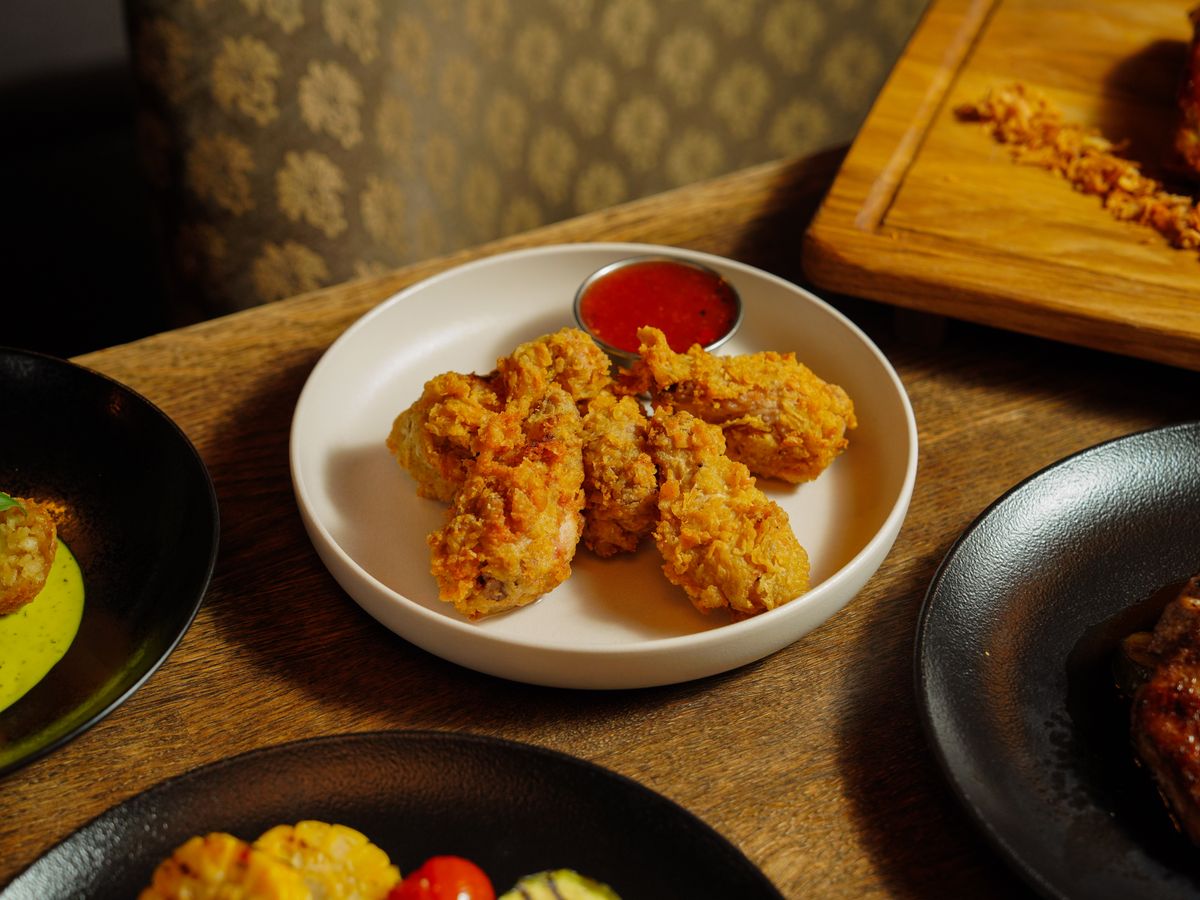 Frango temperado, usado como recheio na receita de tapioca fit
