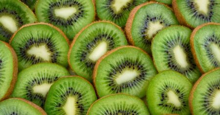 A Fruta Que os Nutricionistas Comem Antes de Dormir (e Por Quê)
