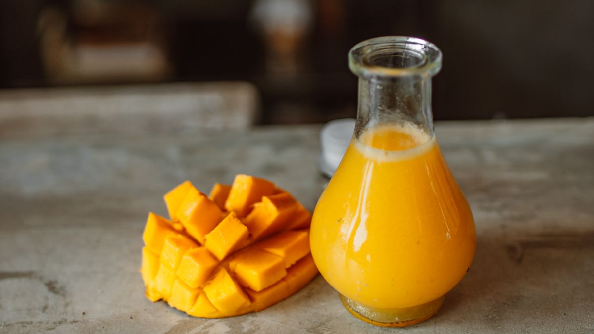 receita de suco natural com frutas frescas